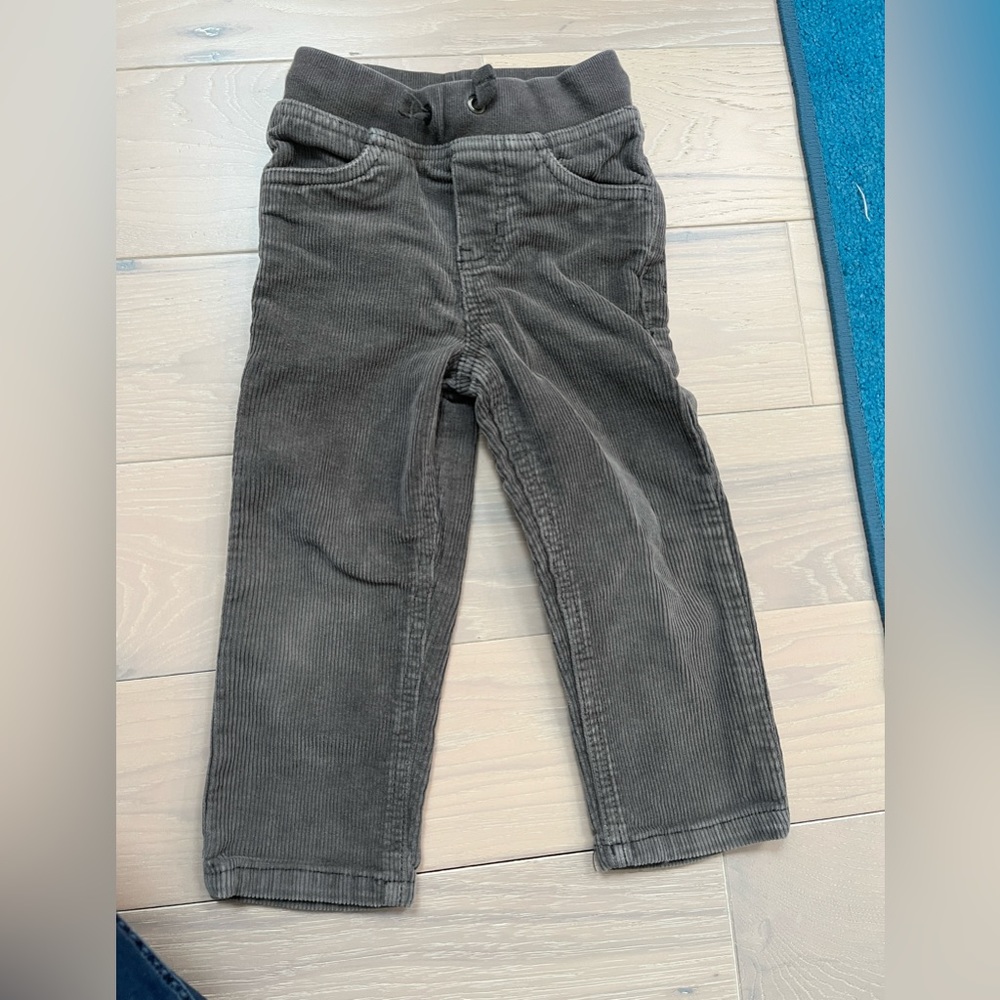 Hanna Andersson size 3T grey cords